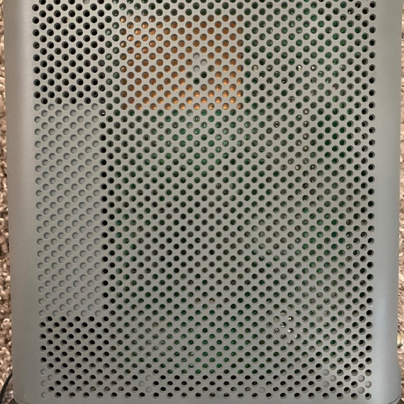 Motorola Cable Modem Plus Router 8X4 DOCSIS 3.0 N450 Model: MG7315 w/Power Cord - Picture 3 of 7